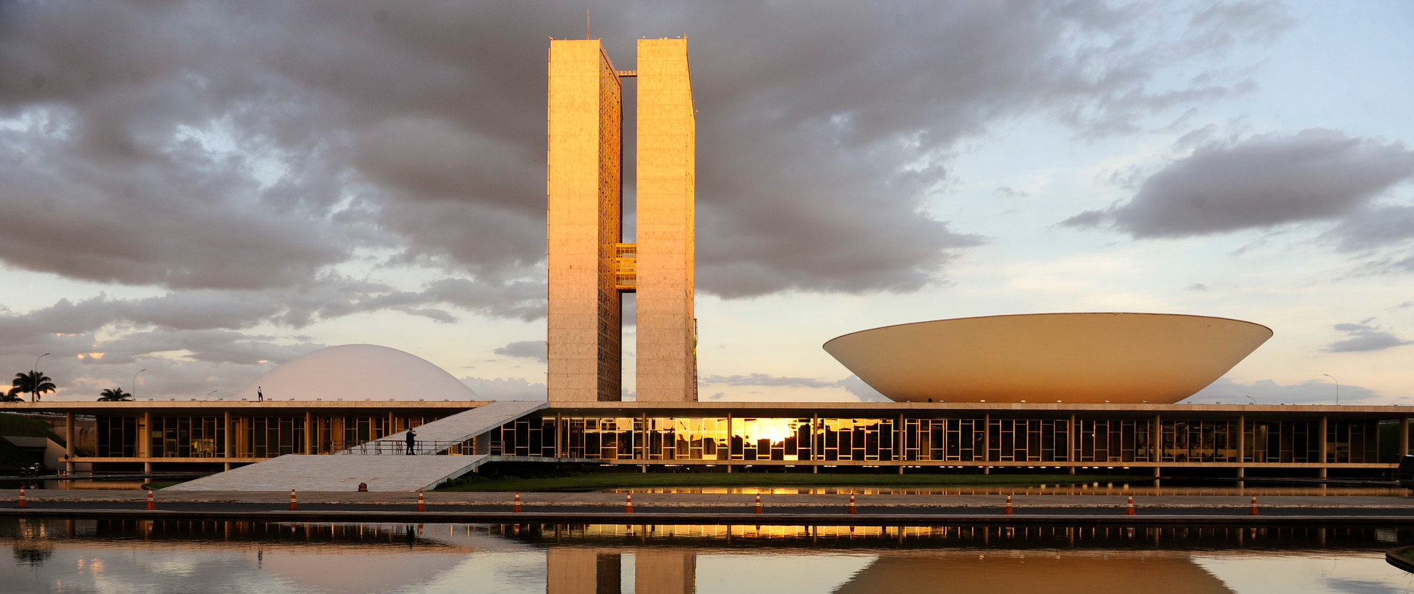 Como garantir justiça social na transição energética e aliviar o peso da conta de luz para as famílias mais vulneráveis?​